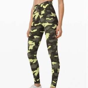 Lululemon Camo Swift Speed HR Tight 28” Size 2